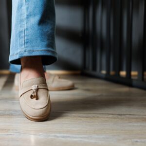 Mocassins pour femme : pourquoi les choisir et comment bien les porter ?